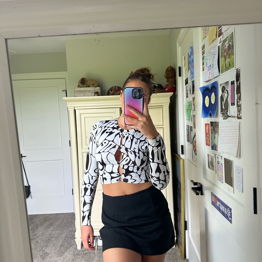 Bershka Black and White Graphic Top